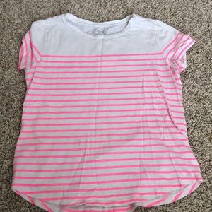 white and pink striped t-shirt!